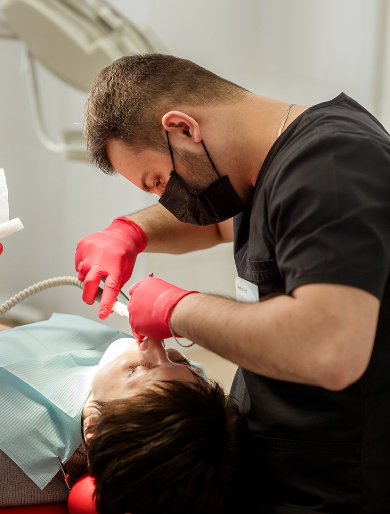 Почему стоит удалить зуб в клинике Медгард